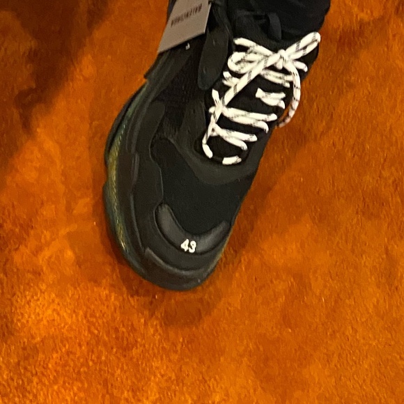 Balenciaga triple s sneaker - Picture 2 of 4